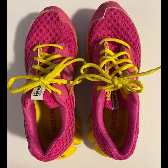 REEBOK RUNNING SHOES - Picture 2 of 7